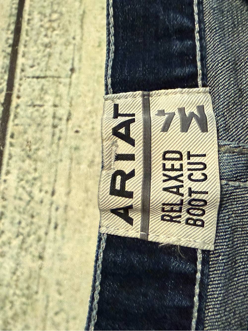 Ariat men’s relaxed boot cut denim blue jeans. 33 - Picture 6 of 12